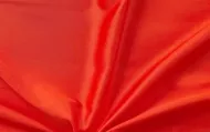 Červené saténové prostěradlo 140x230 plachta bez gumy 